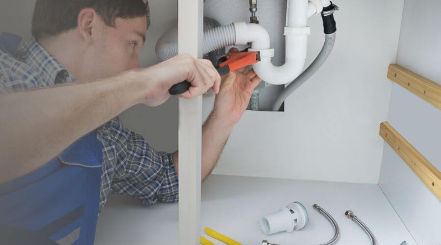 Professional same day plumber in Sharpes, FL